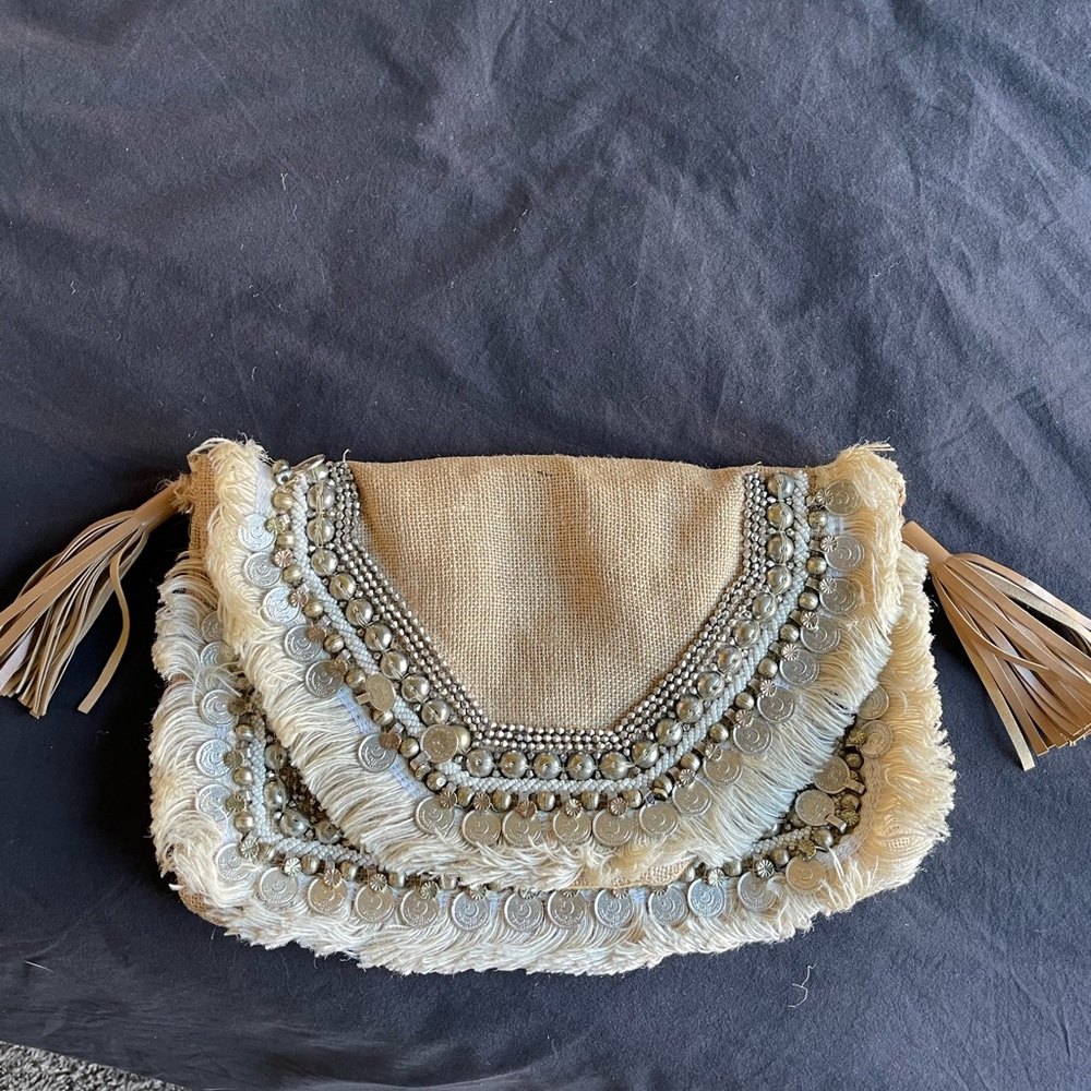 Revolve Clutches